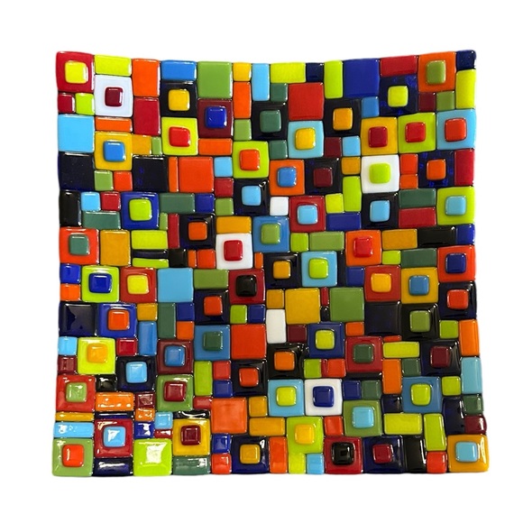 Stunning, colorful handcrafted fused art glass decorative plate fruit bowl. - Picture 7 of 9